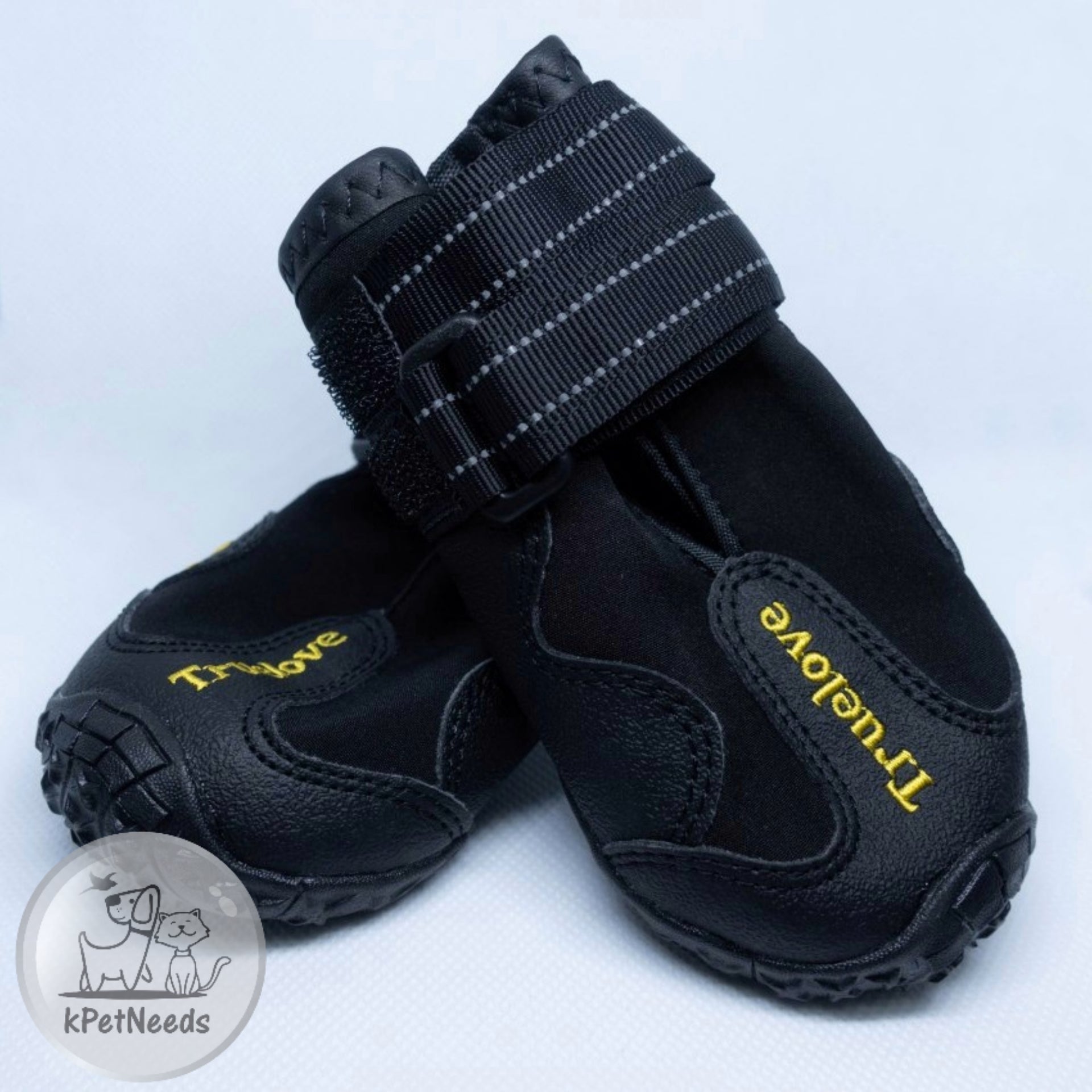 Pompreece dog outlet boots